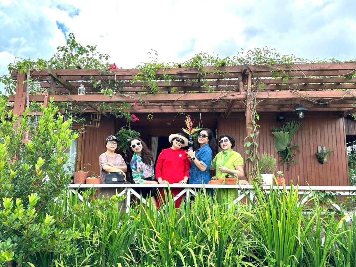 Dugiang Homestay Буонметхуот Екстер'єр фото