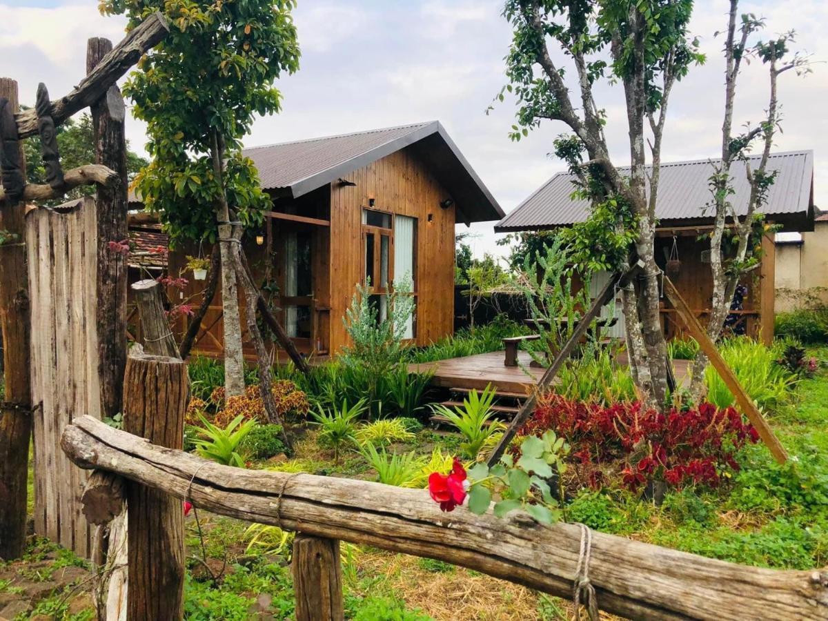 Dugiang Homestay Буонметхуот Екстер'єр фото