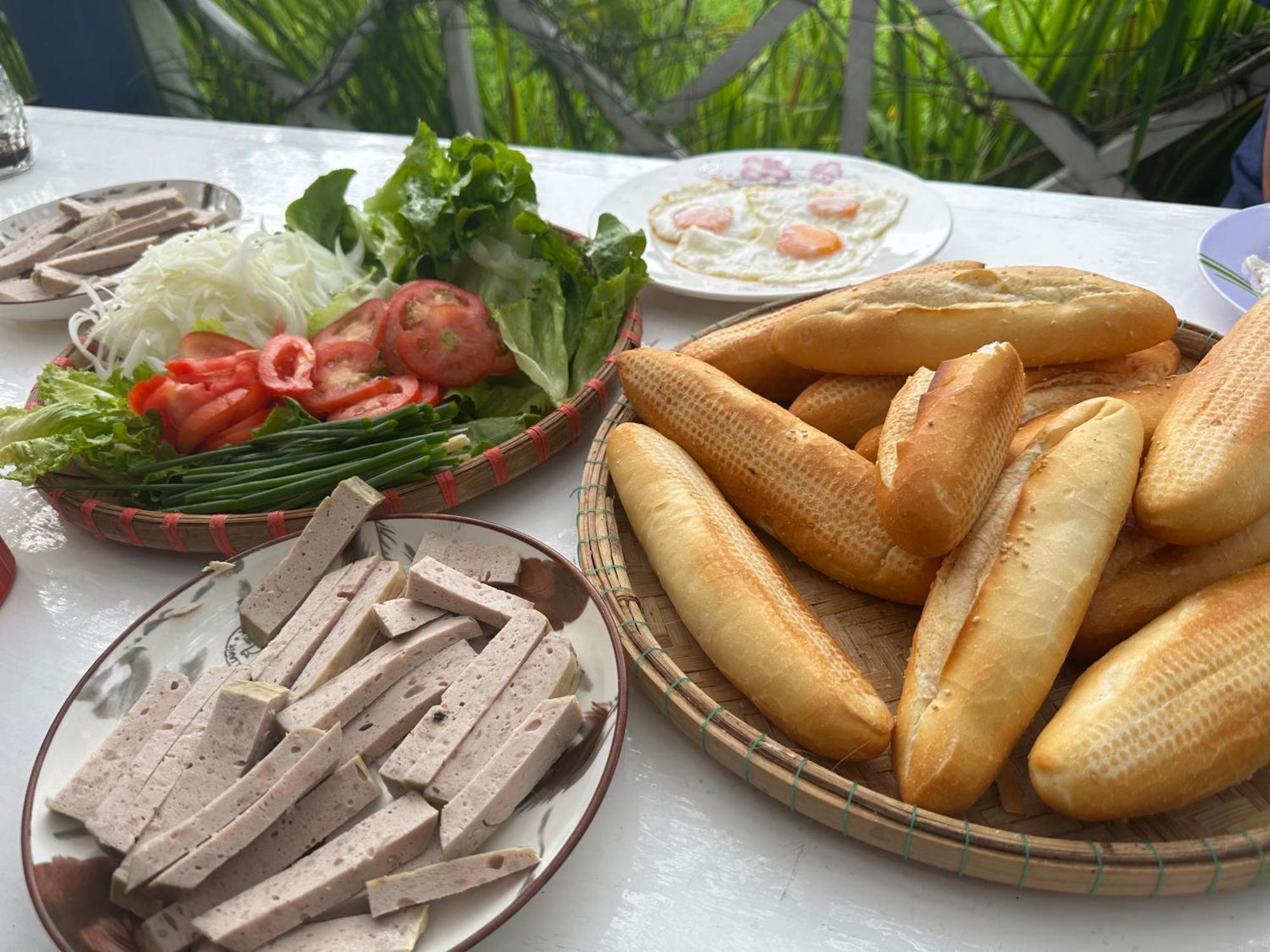 Dugiang Homestay Буонметхуот Екстер'єр фото